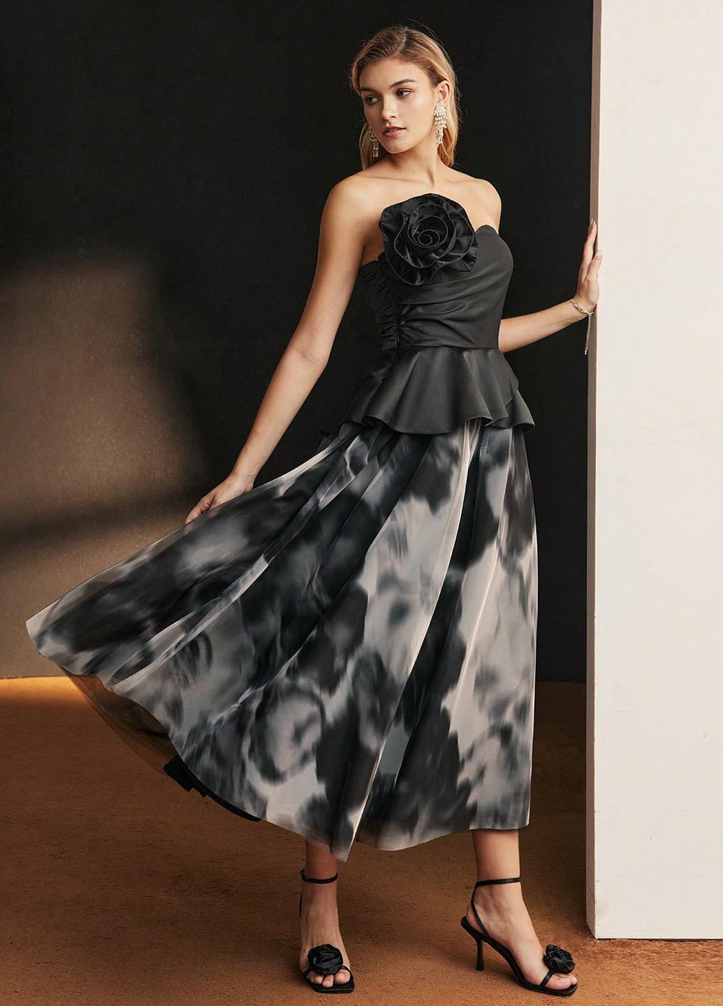 Комбинированное вечернее платье с баской SHEIN тай-дай