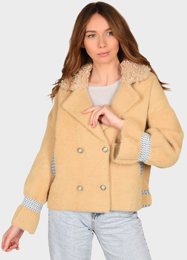 Бежевая демисезонная куртка под альпаку женская бежевая размер 48-50 AAA