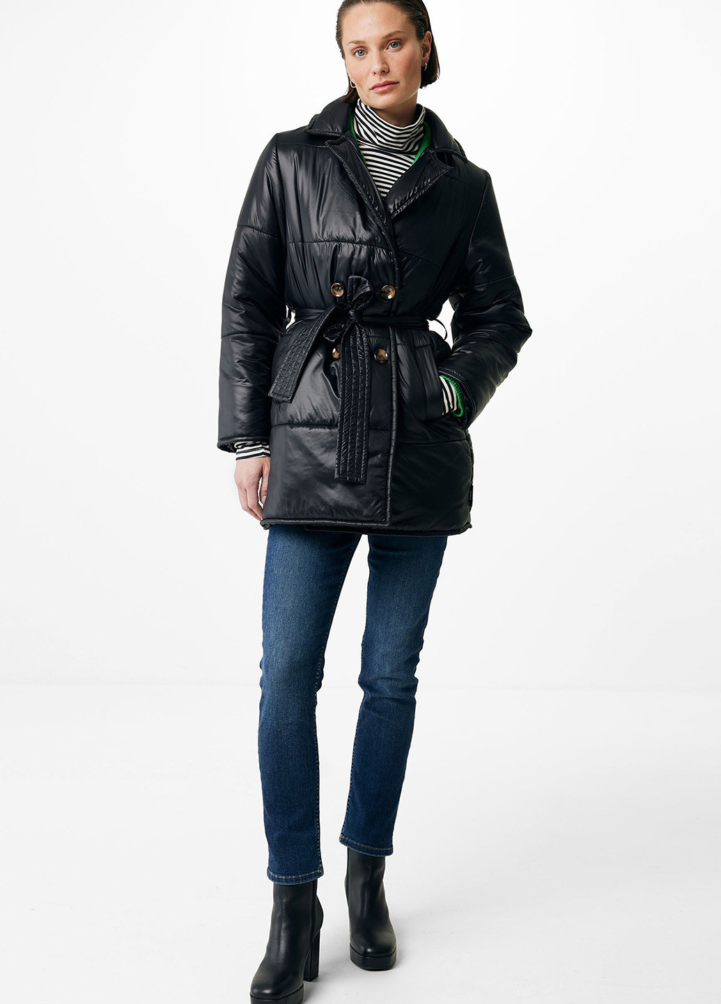 Черная зимняя куртка Mexx