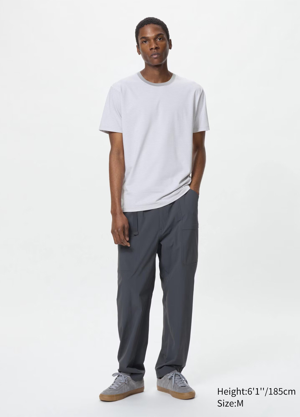 Светло-серая футболка Uniqlo