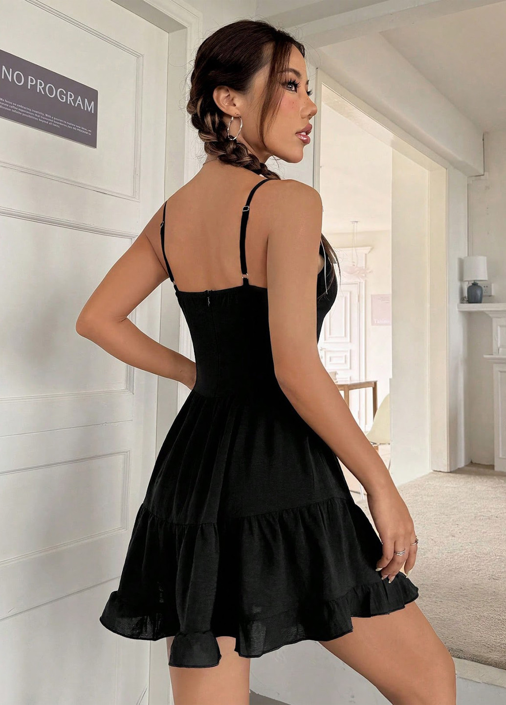 Черное кэжуал платье с корсетом SHEIN однотонное