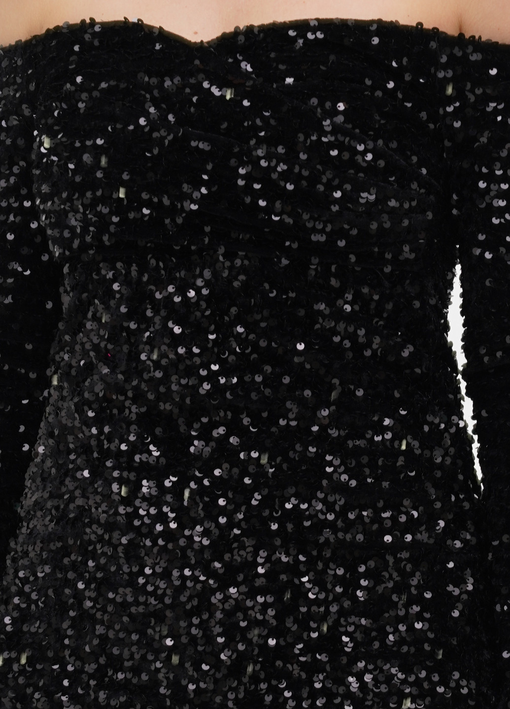Чорна вечірня сукня з відкритими плечима Boohoo однотонна
