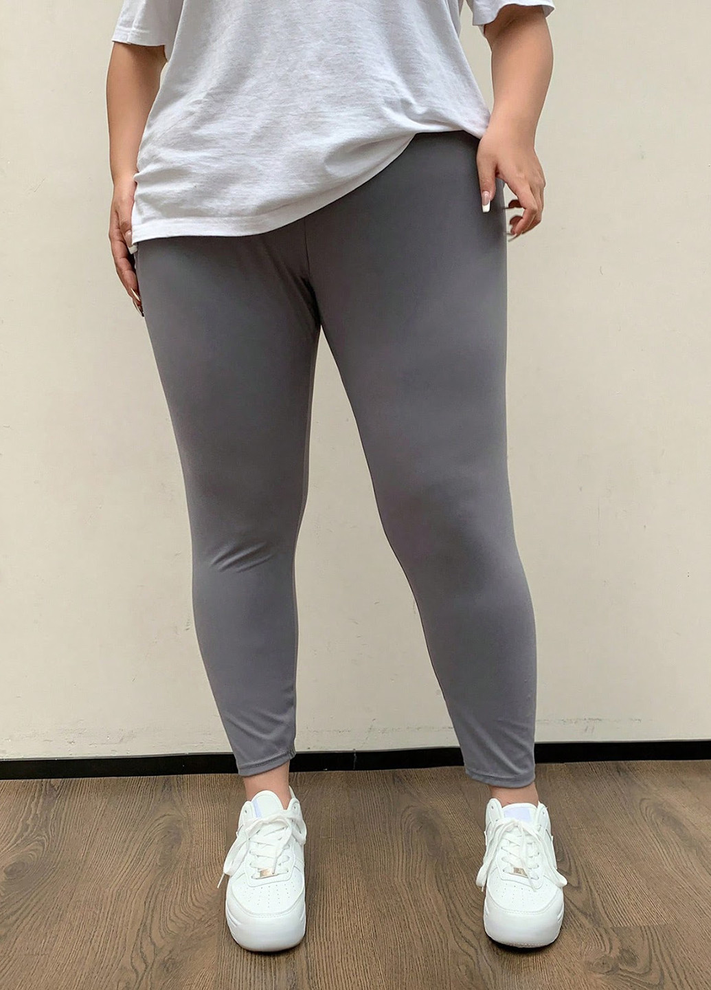 Серые демисезонные леггинсы SHEIN