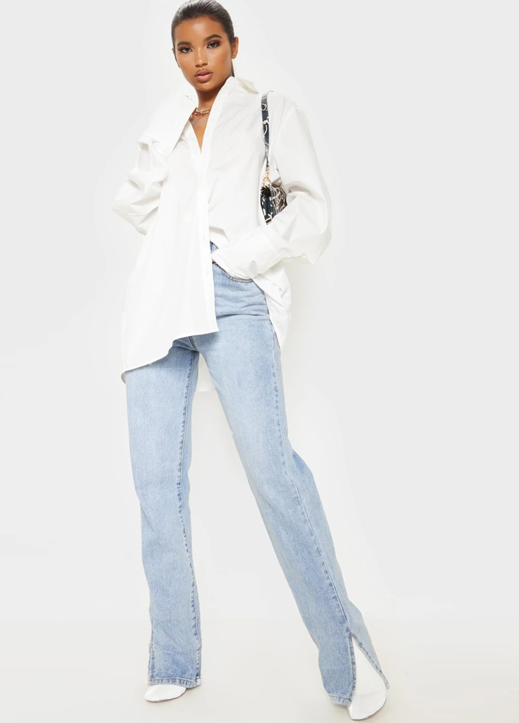 Біла блуза PrettyLittleThing