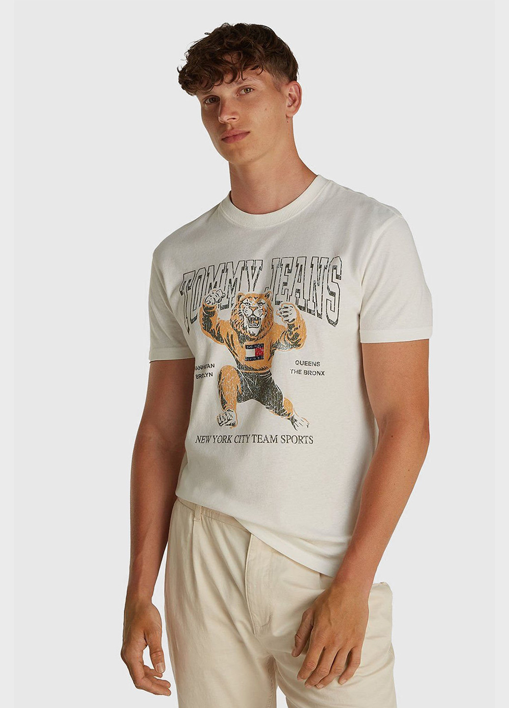 Молочна футболка Tommy Jeans