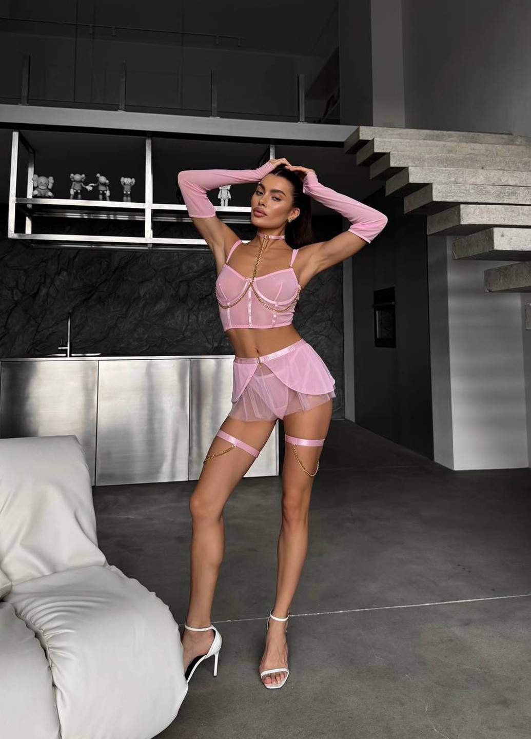 Розовый демисезонный комплект (бюстгальтер, трусы, юбка, гартеры, перчатки) No Brand