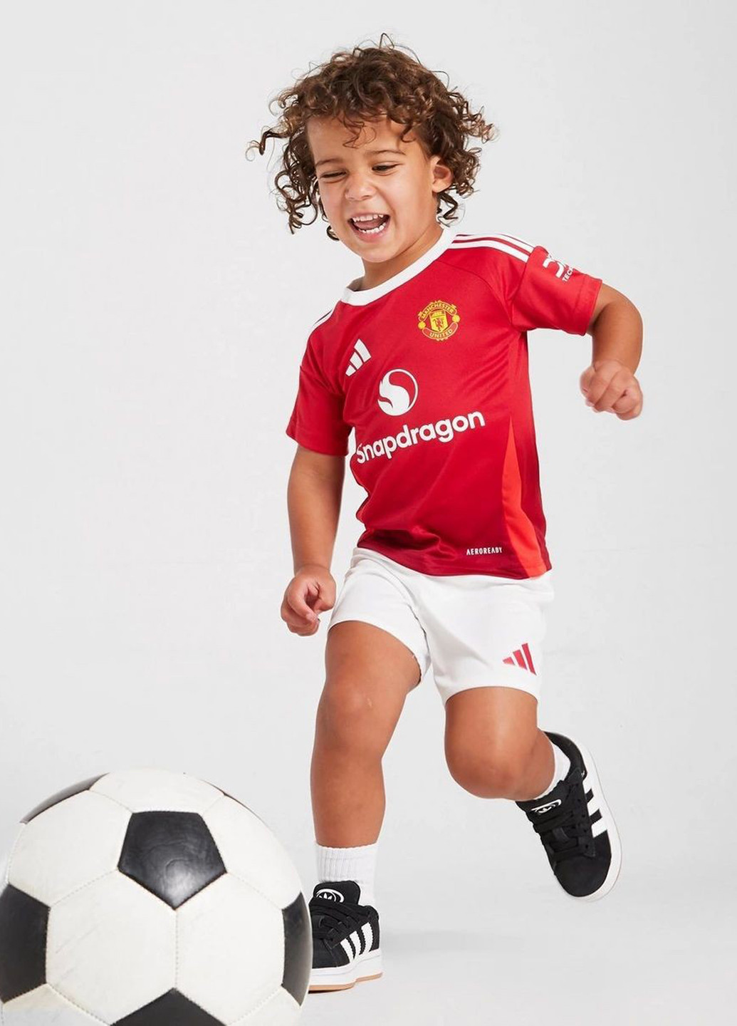 Комбінований демісезонний комплект (футболка, шорти) adidas