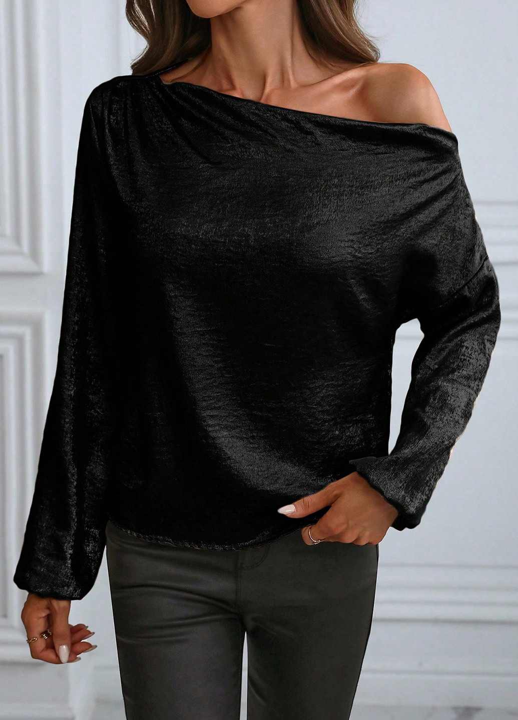 Чёрная блуза SHEIN