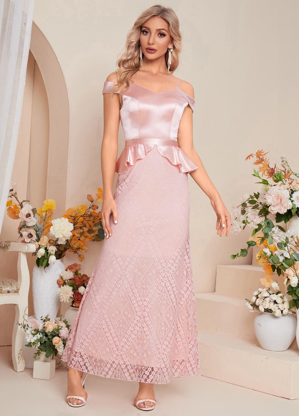 Світло-рожева вечірня, коктейльна сукня з відкритими плечима, з баскою SHEIN однотонна