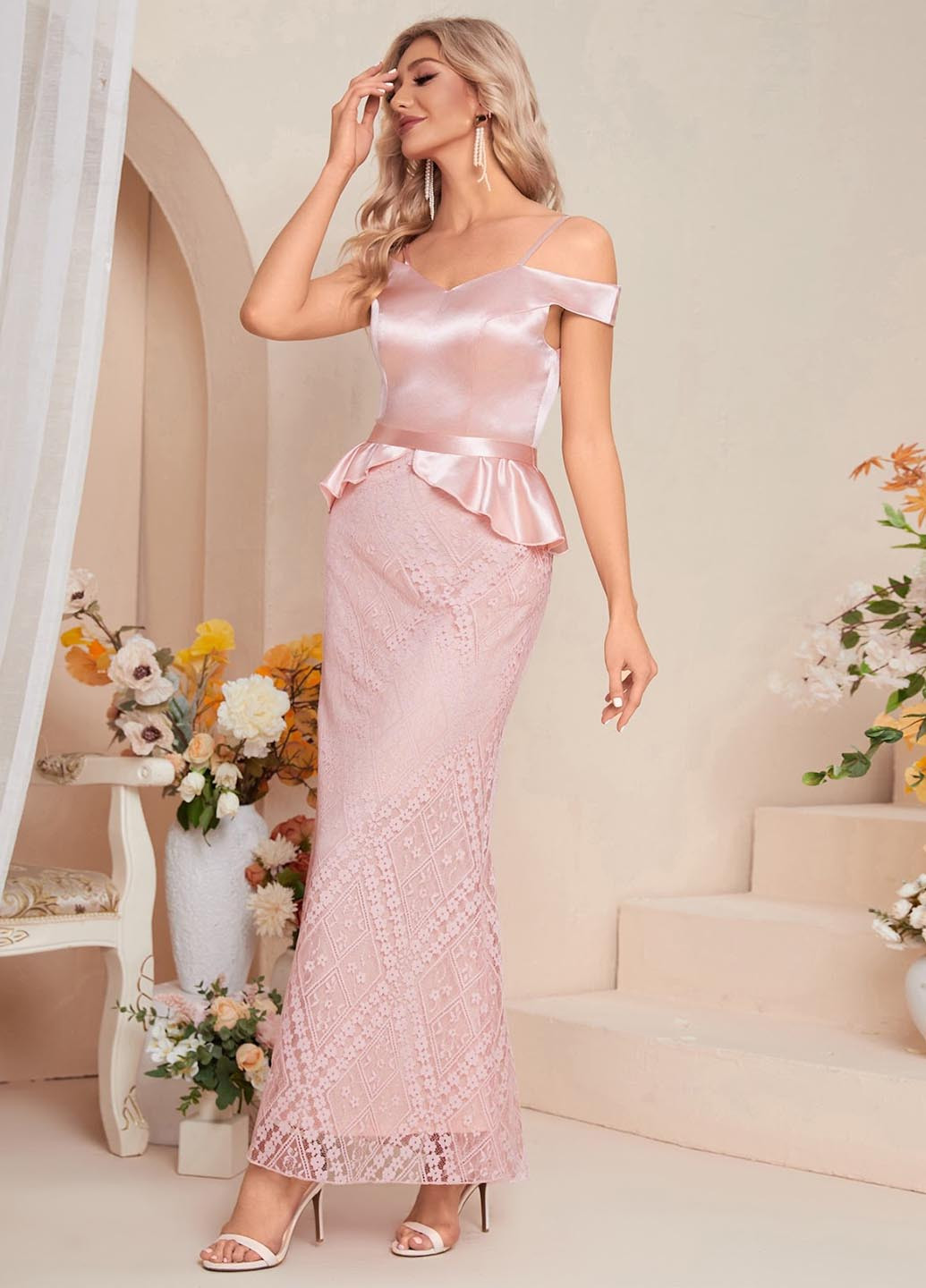 Світло-рожева вечірня, коктейльна сукня з відкритими плечима, з баскою SHEIN однотонна