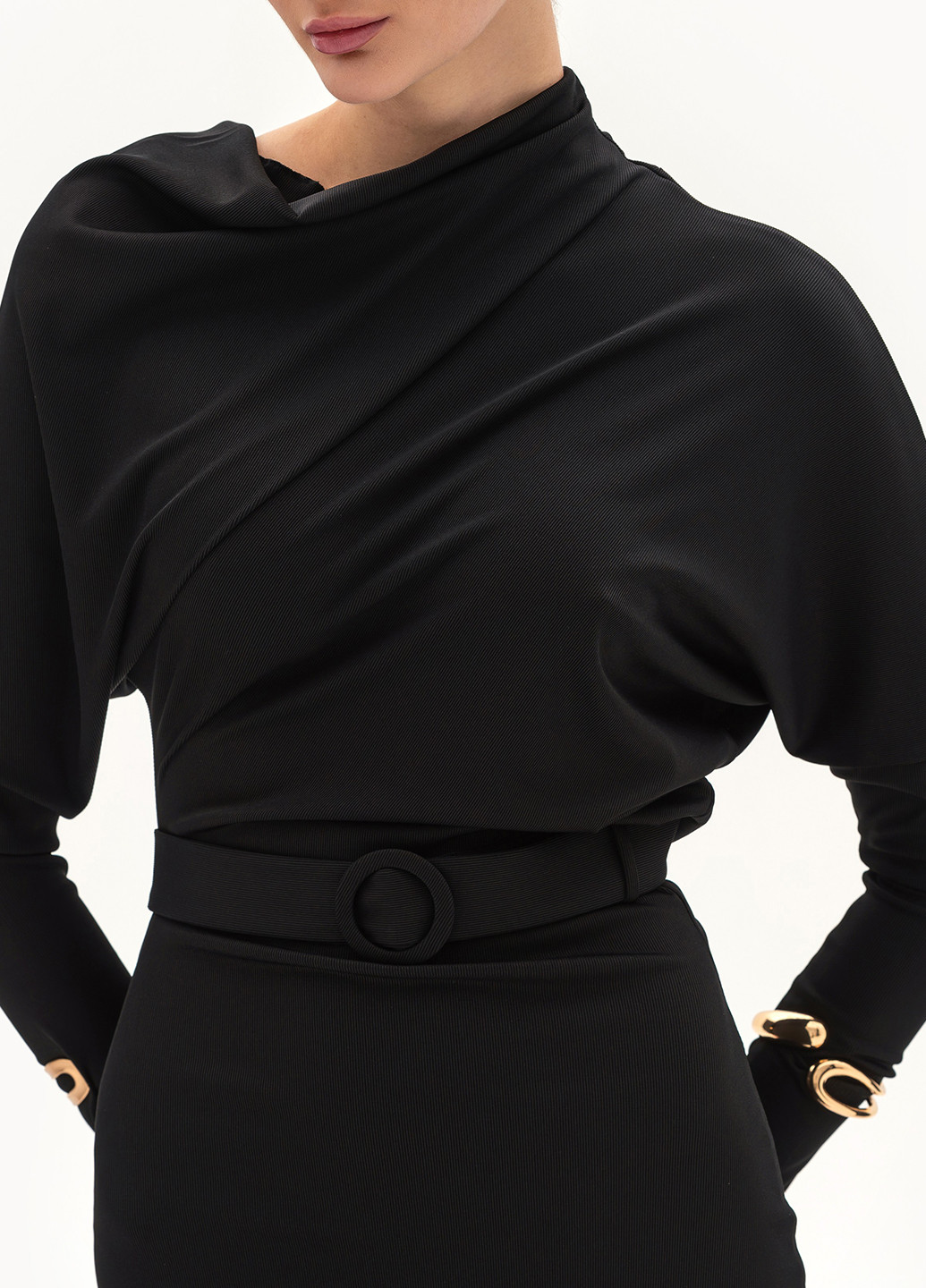 Чорна кежуал сукня силуетна BGL однотонна