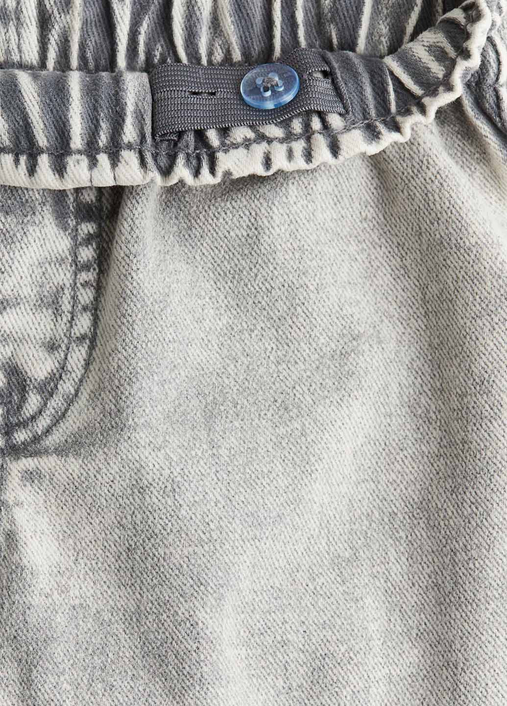 Светло-серые демисезонные карго джинсы H&M