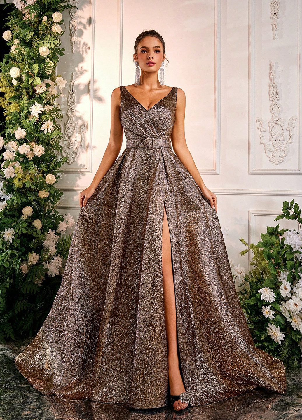 Коричнева святковий, вечірня сукня кльош, зі шлейфом, з відкритими плечима, з відкритою спиною SHEIN однотонна