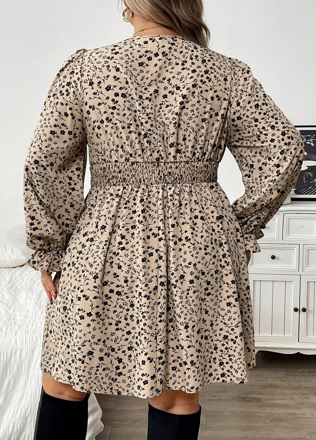 Бежева кежуал сукня в стилі армпір, кльош SHEIN з квітковим принтом