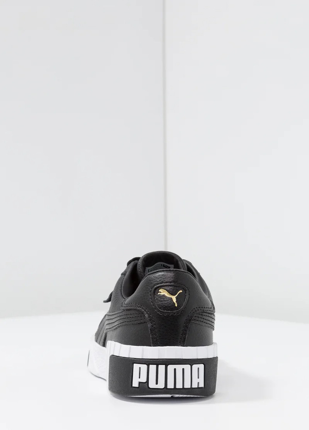 Чорні осінні кросівки Puma