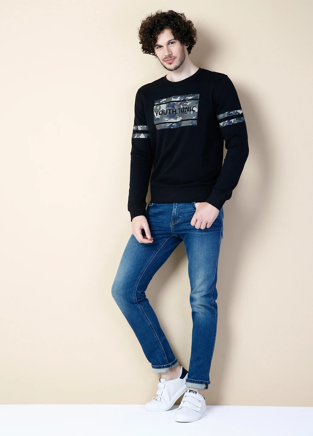 Черный свитшот Colin's рисунок (45336346)