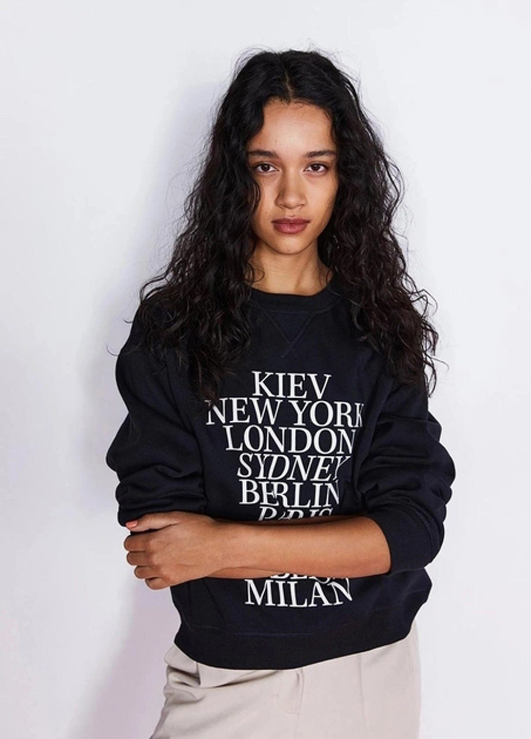 Темно-сірий світшот H&M напис без декору (362376795)