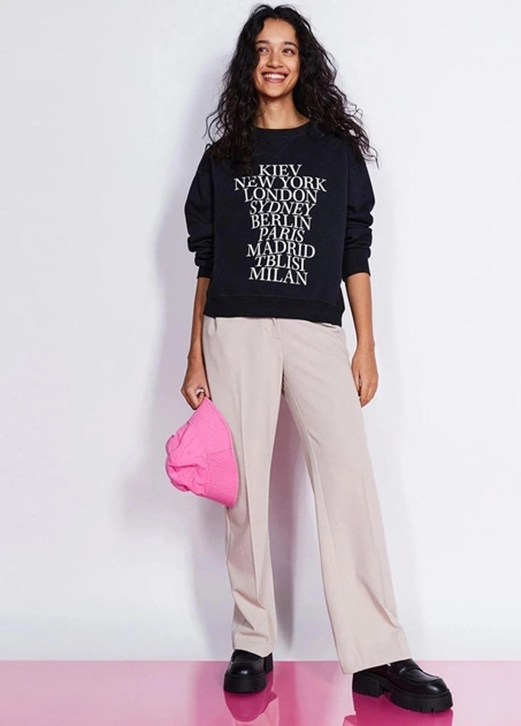 Темно-сірий світшот H&M напис без декору (362376795)