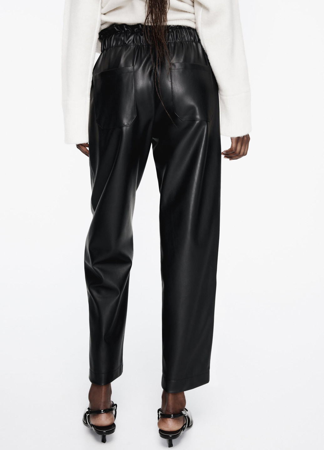 Черные кэжуал демисезонные прямые брюки Zara