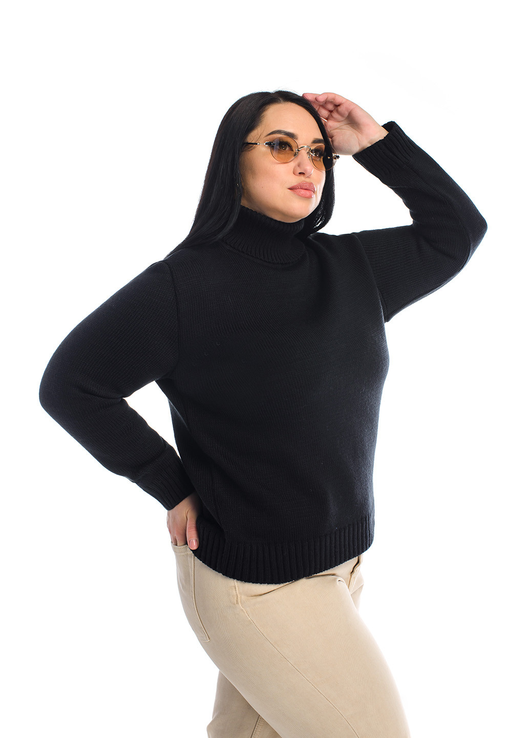 Черный классический женский свитер SVTR