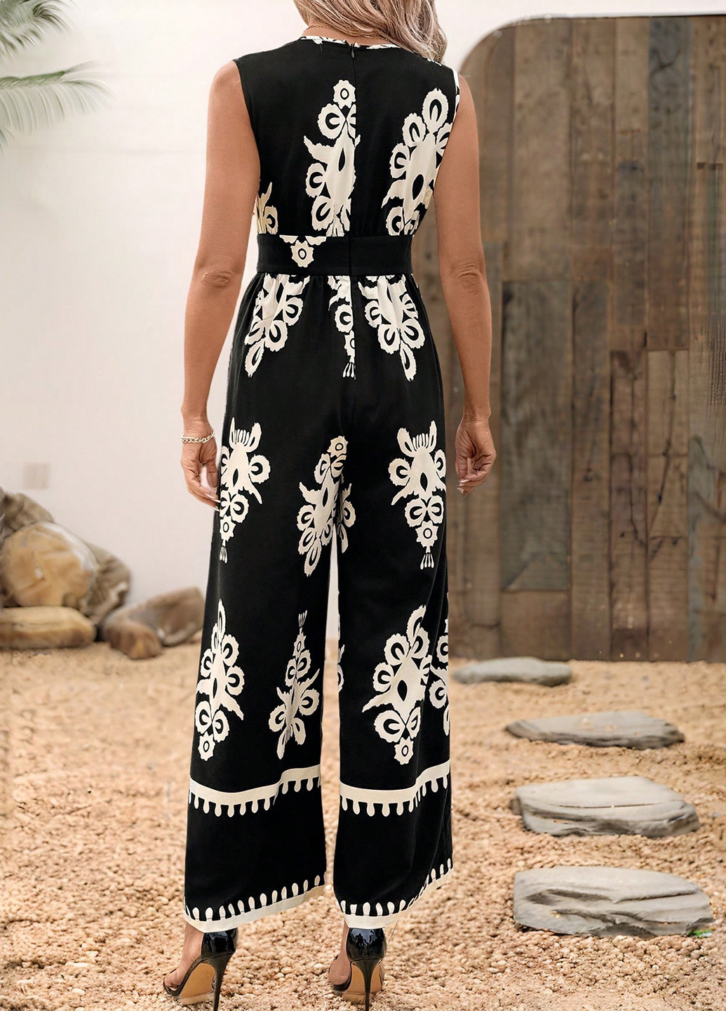 Комбінезон SHEIN комбінезон-брюки квітковий чорний кежуал поліестер