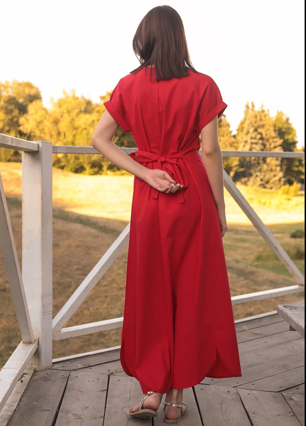 Красное кэжуал длинное льняное платье с вышивкой "ромашки" INNOE однотонное