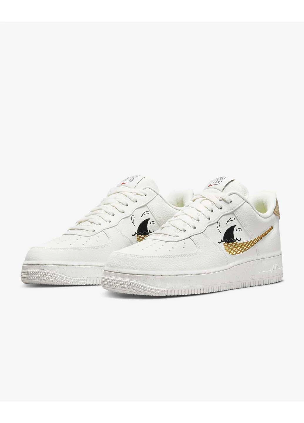 Белые демисезонные кроссовки Nike
