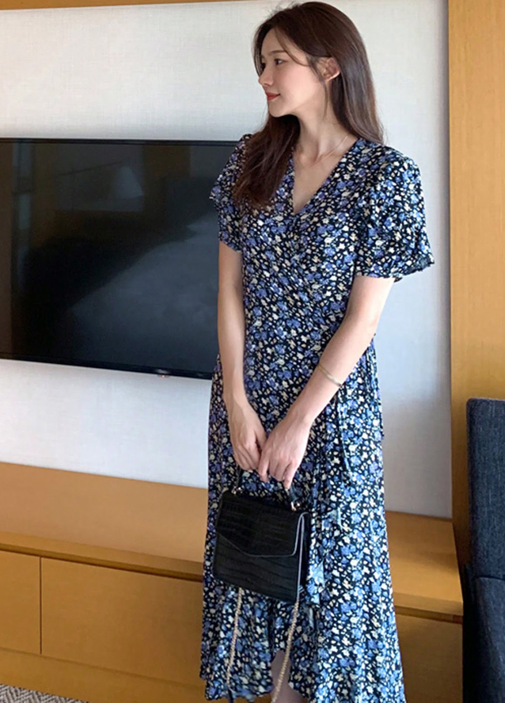 Комбінована кежуал сукня на запах SHEIN з квітковим принтом