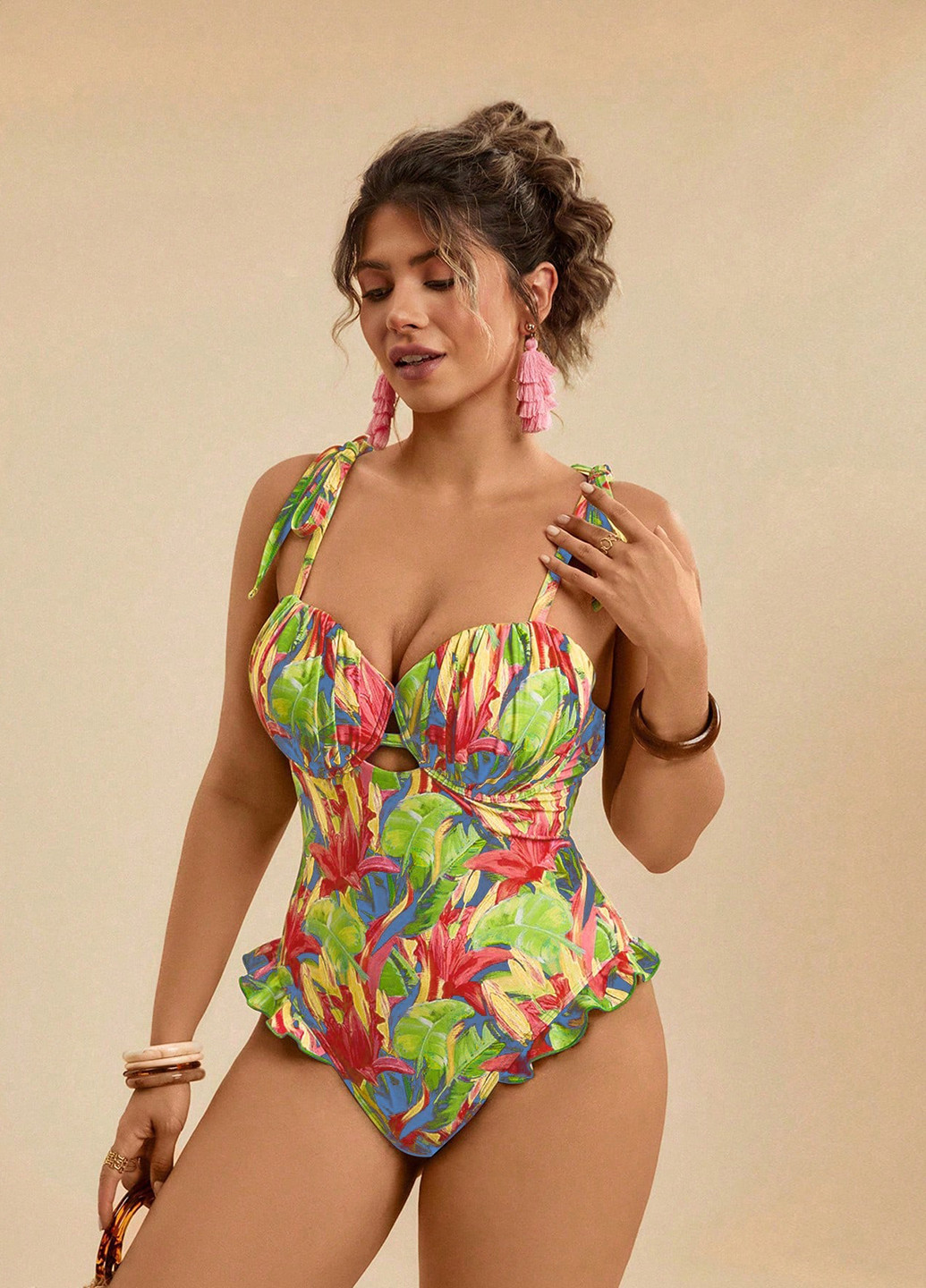 Комбинированный демисезонный купальник слитный, балконет SHEIN