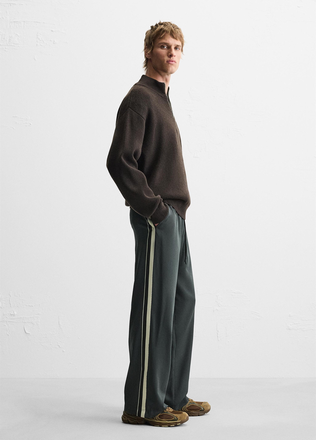 Серые кэжуал демисезонные брюки Zara