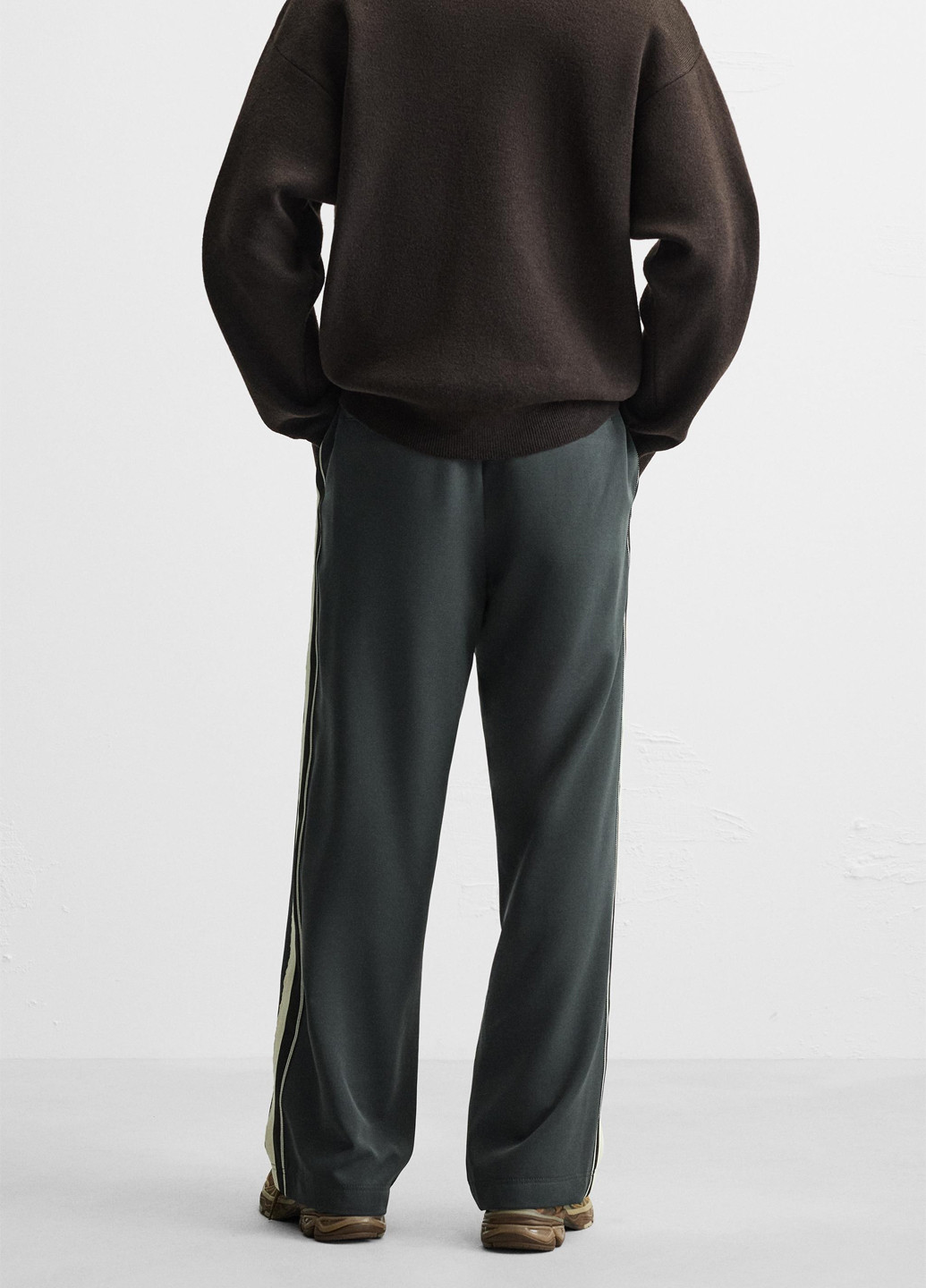 Серые кэжуал демисезонные брюки Zara