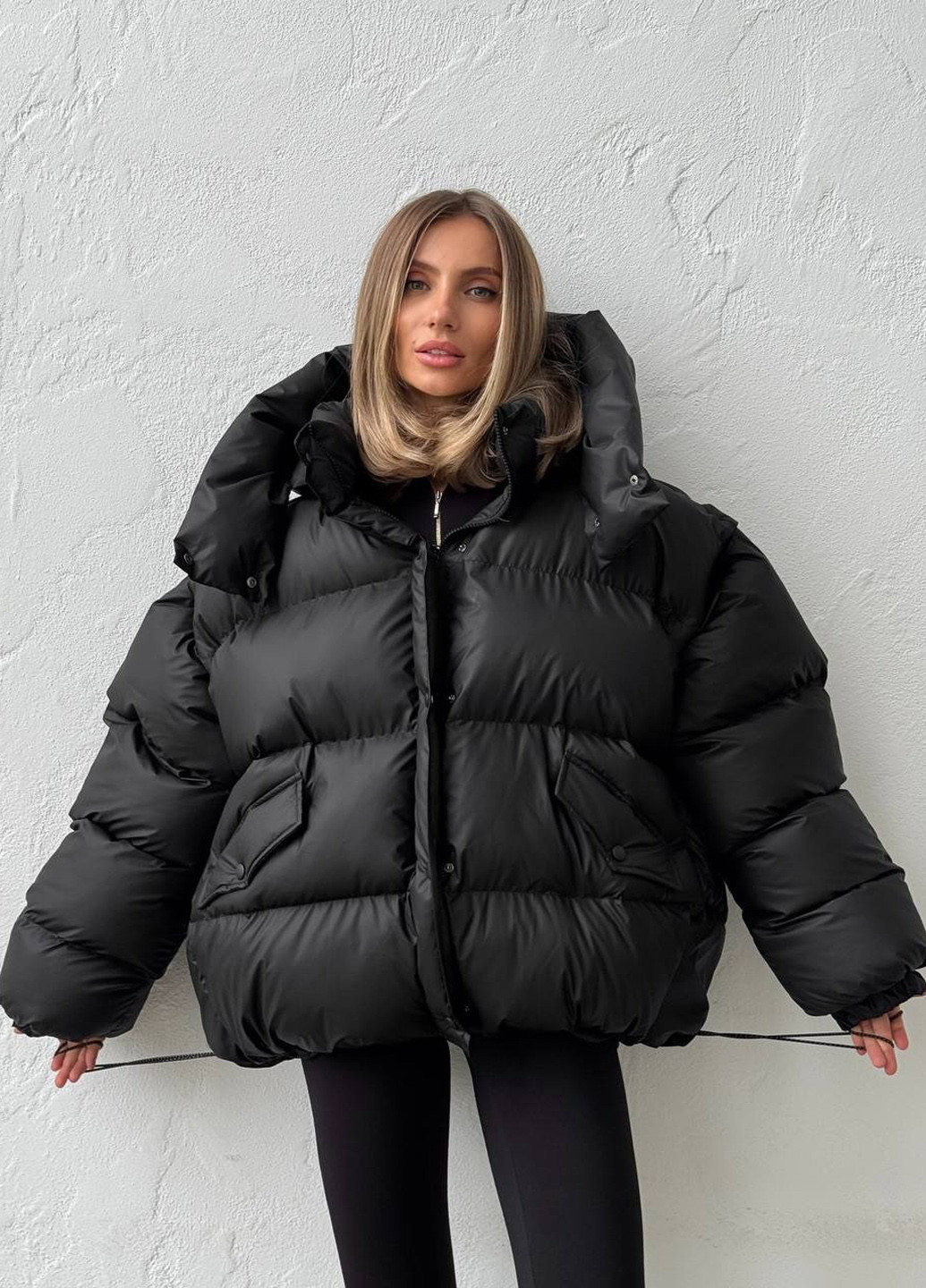 Чорна зимня куртка No Brand