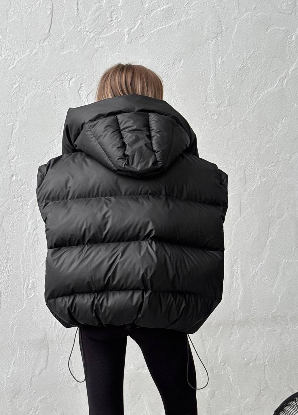 Чорна зимня куртка No Brand