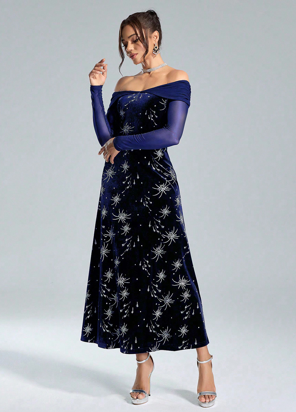 Темно-синее вечернее, кэжуал платье с открытыми плечами SHEIN однотонное