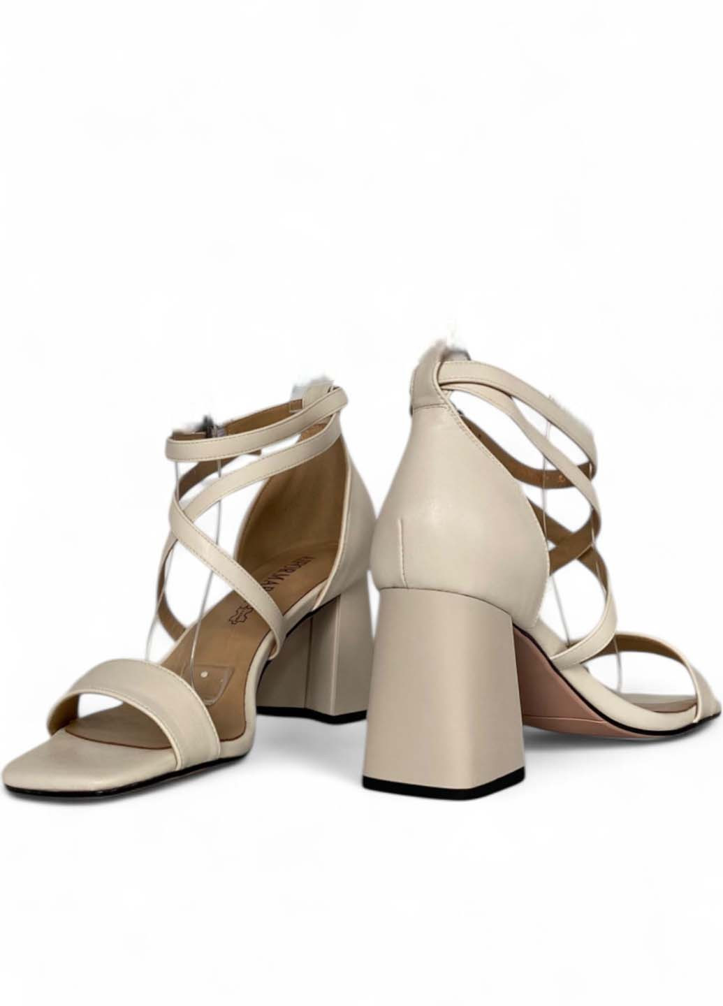 Кремовые босоножки Aiformaria с ремешком