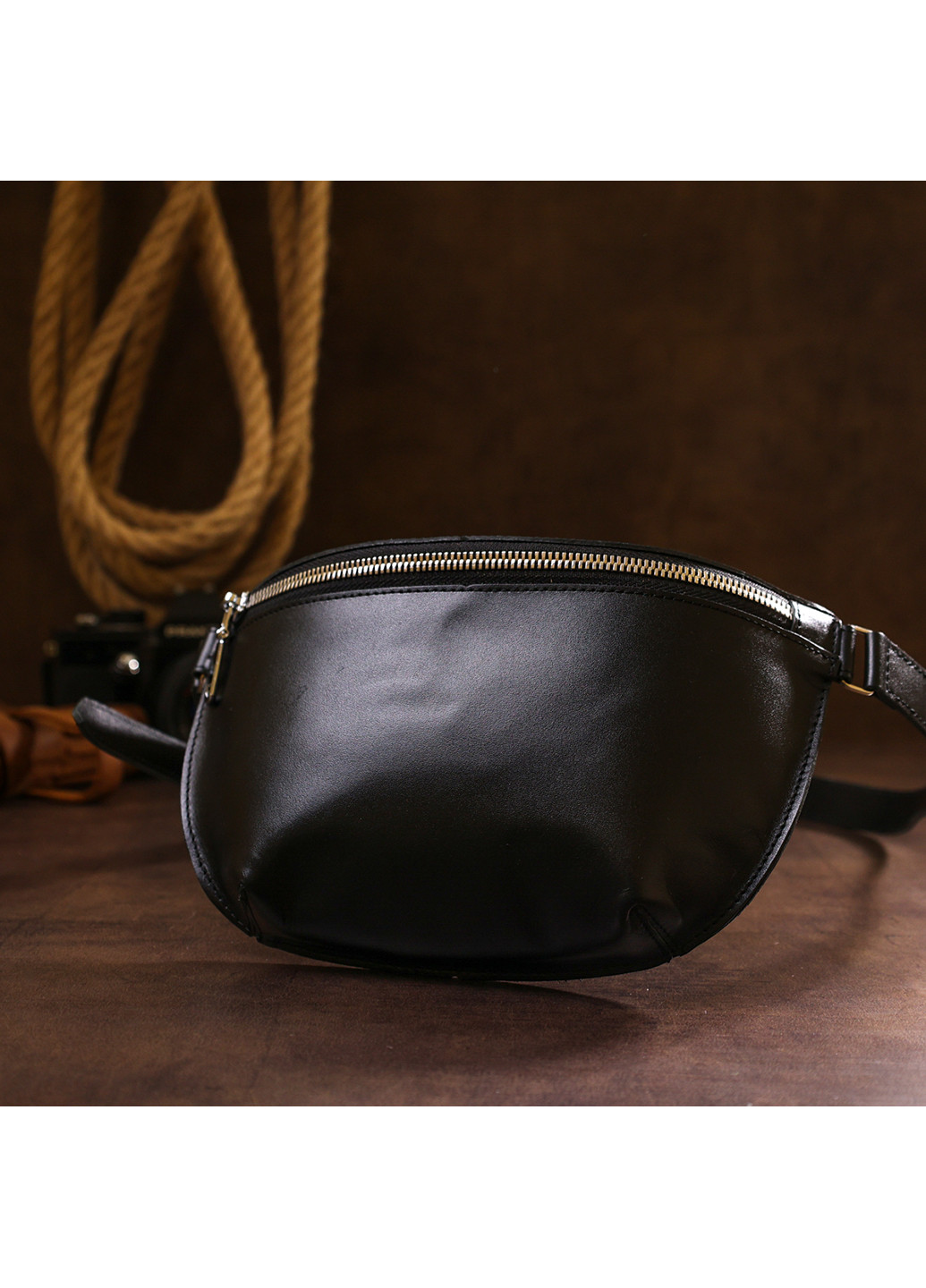 Женская кожаная бананка 23х13х5 см Shvigel (253490649)