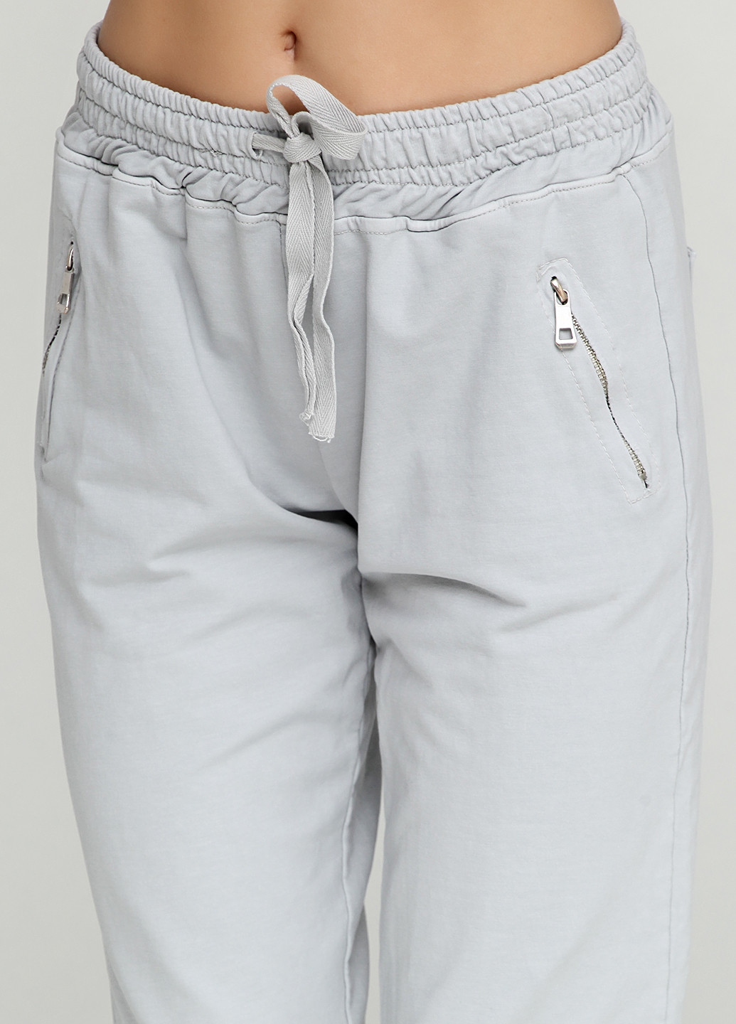 Серые кэжуал демисезонные прямые брюки Naiif
