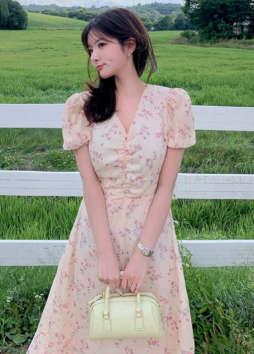 Светло-розовое кэжуал платье SHEIN с цветочным принтом