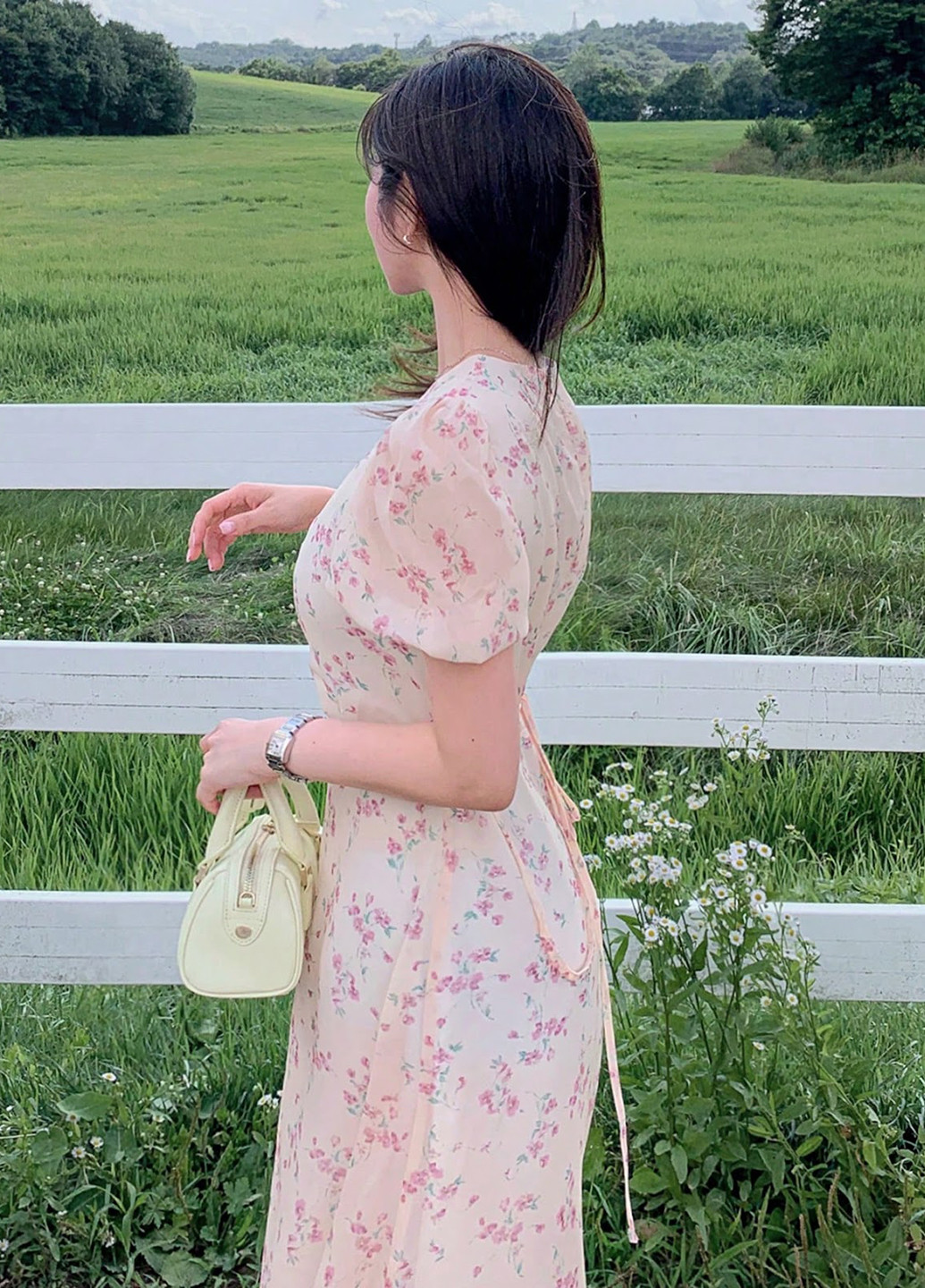 Светло-розовое кэжуал платье SHEIN с цветочным принтом