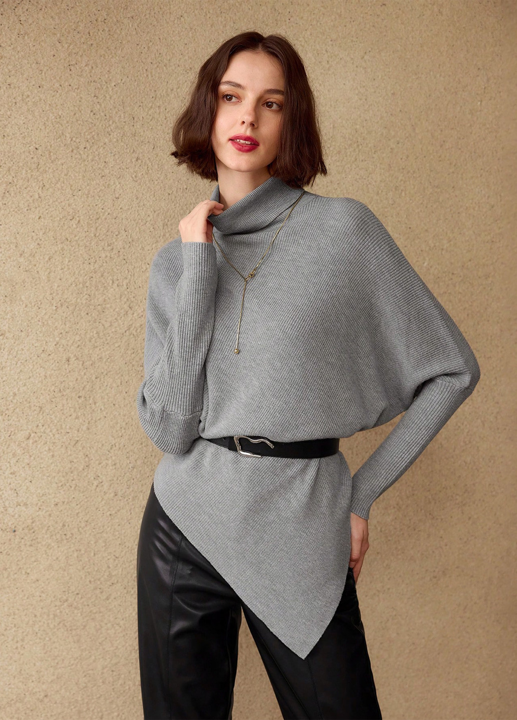 Сірий демісезонний светр SHEIN