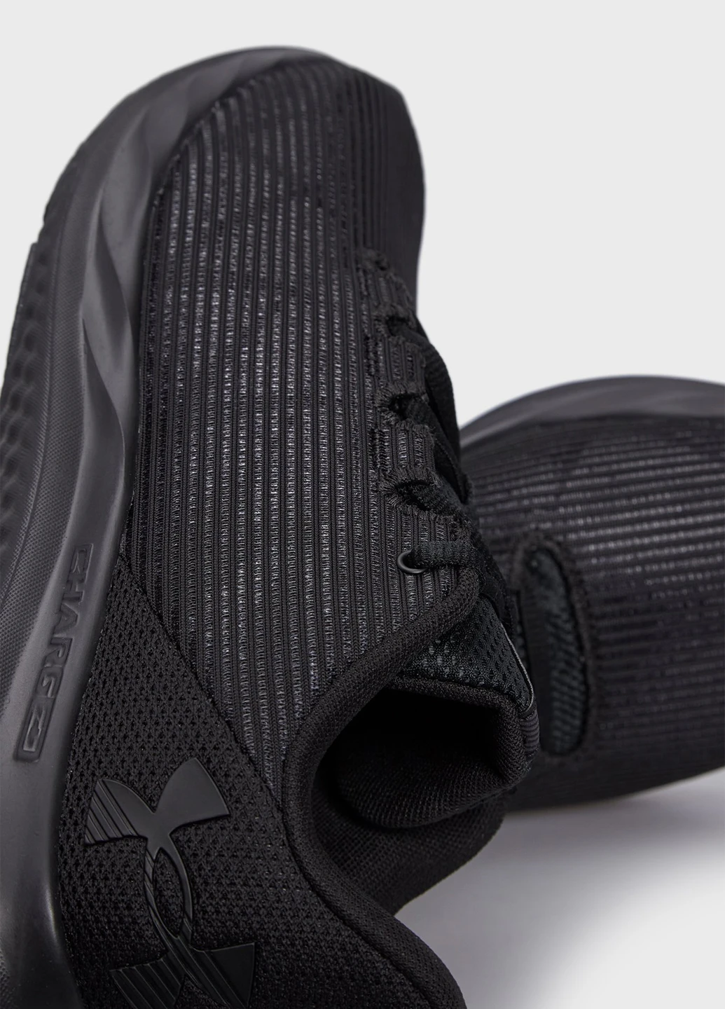 Черные летние кроссовки Under Armour