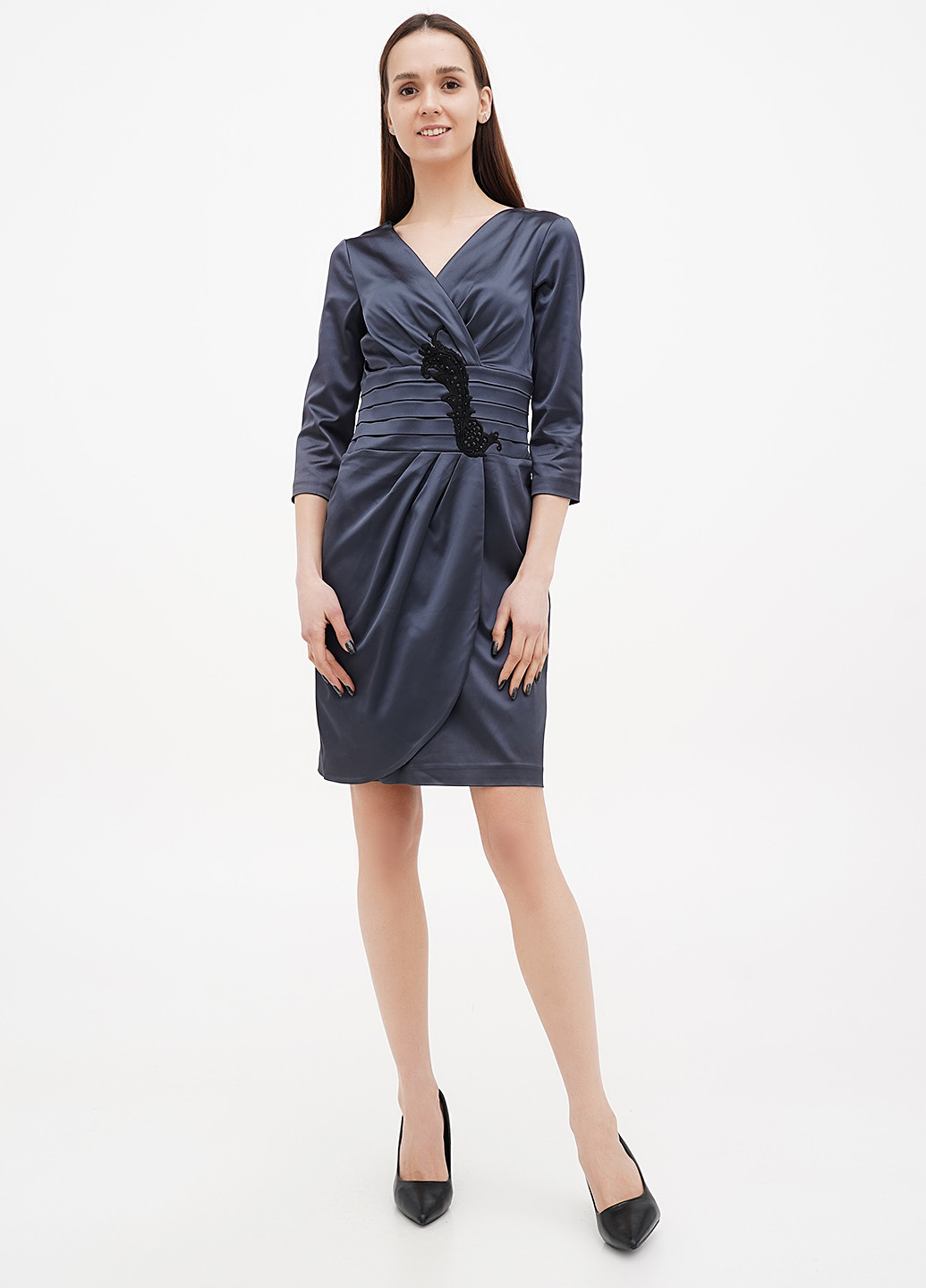 Графитовое коктейльное платье на запах Sassofono однотонное