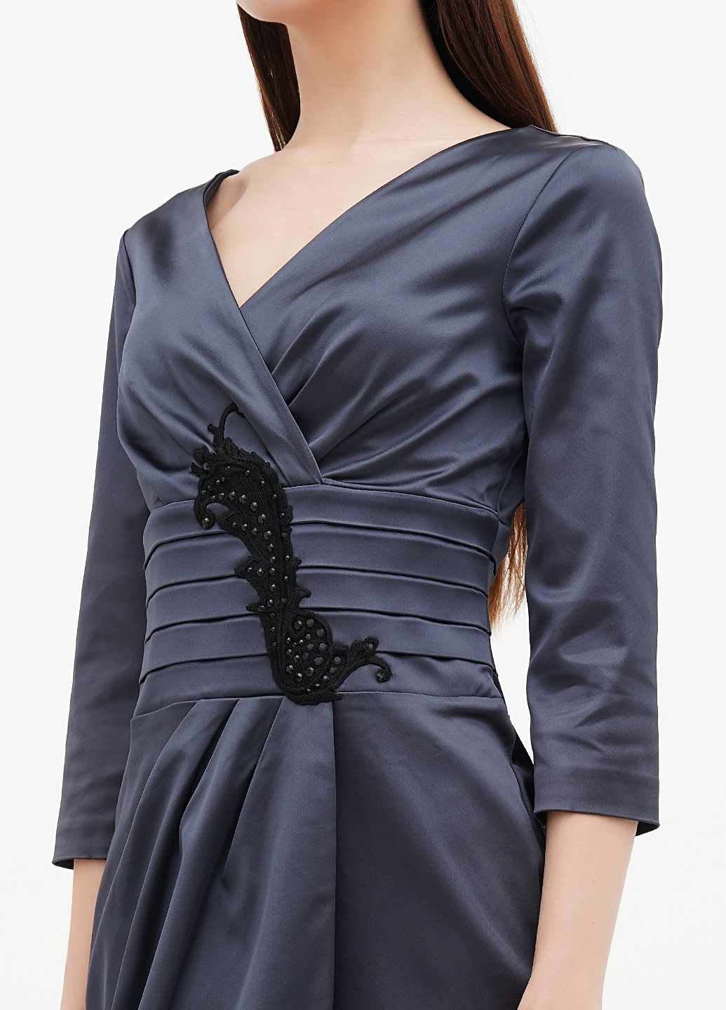 Графитовое коктейльное платье на запах Sassofono однотонное