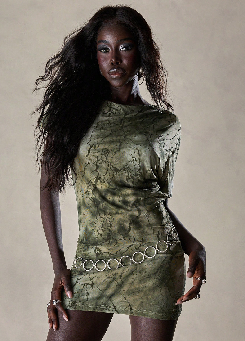 Оливкова кежуал сукня з відкритою спиною SHEIN тай-дай