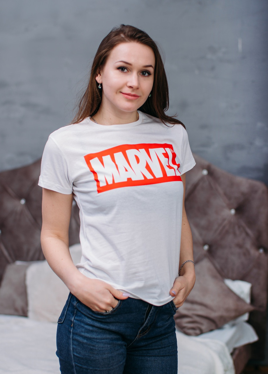 Біла всесезон футболка жіноча біла з принтом "marvel" Maybel