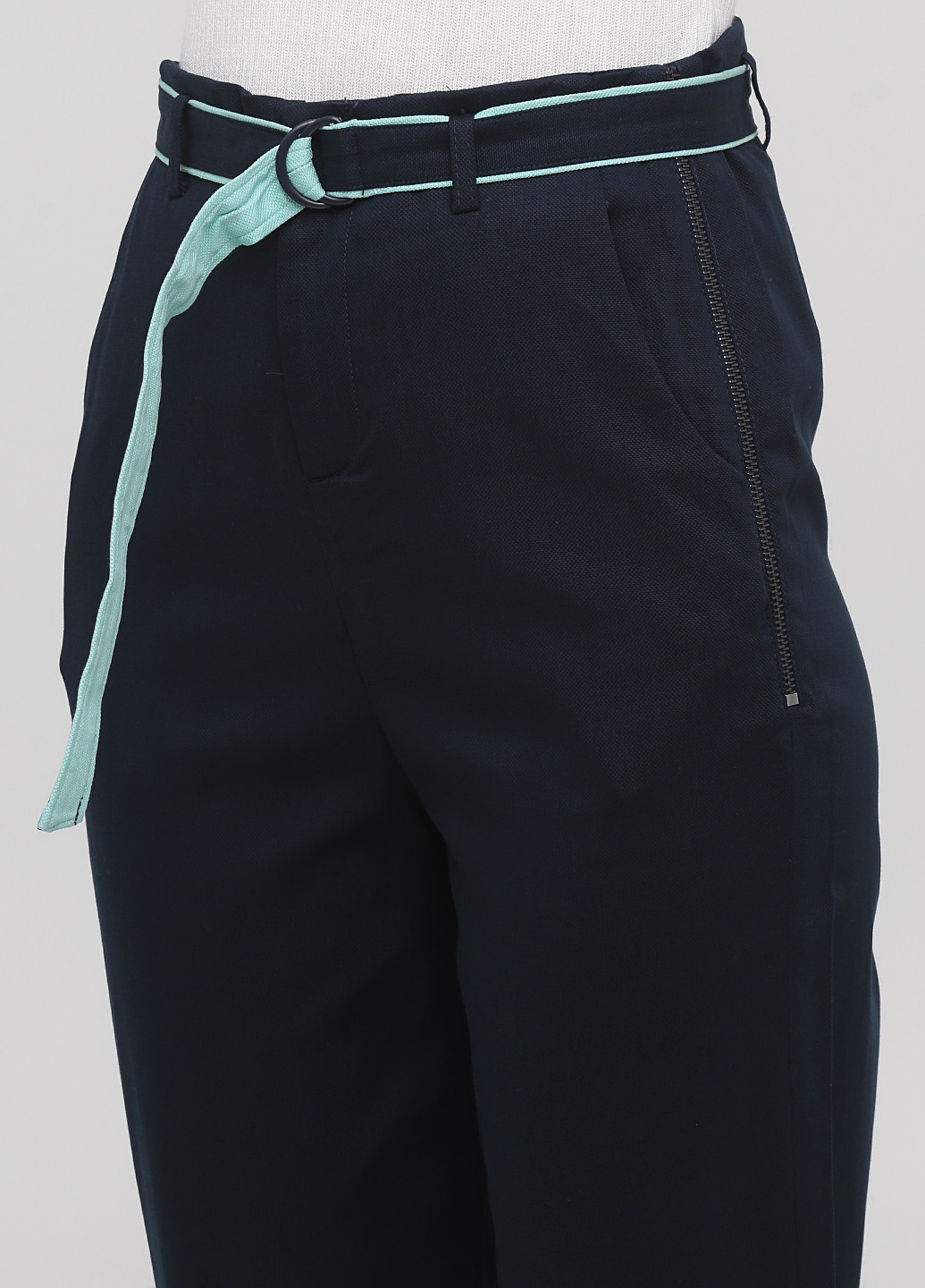 Темно-синие кэжуал демисезонные укороченные, зауженные брюки Only