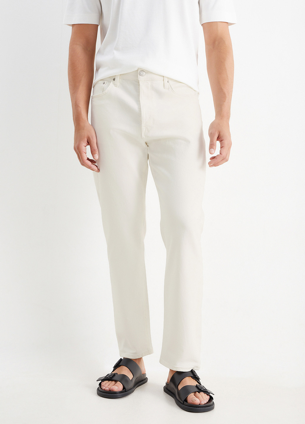 Белые демисезонные прямые джинсы C&A