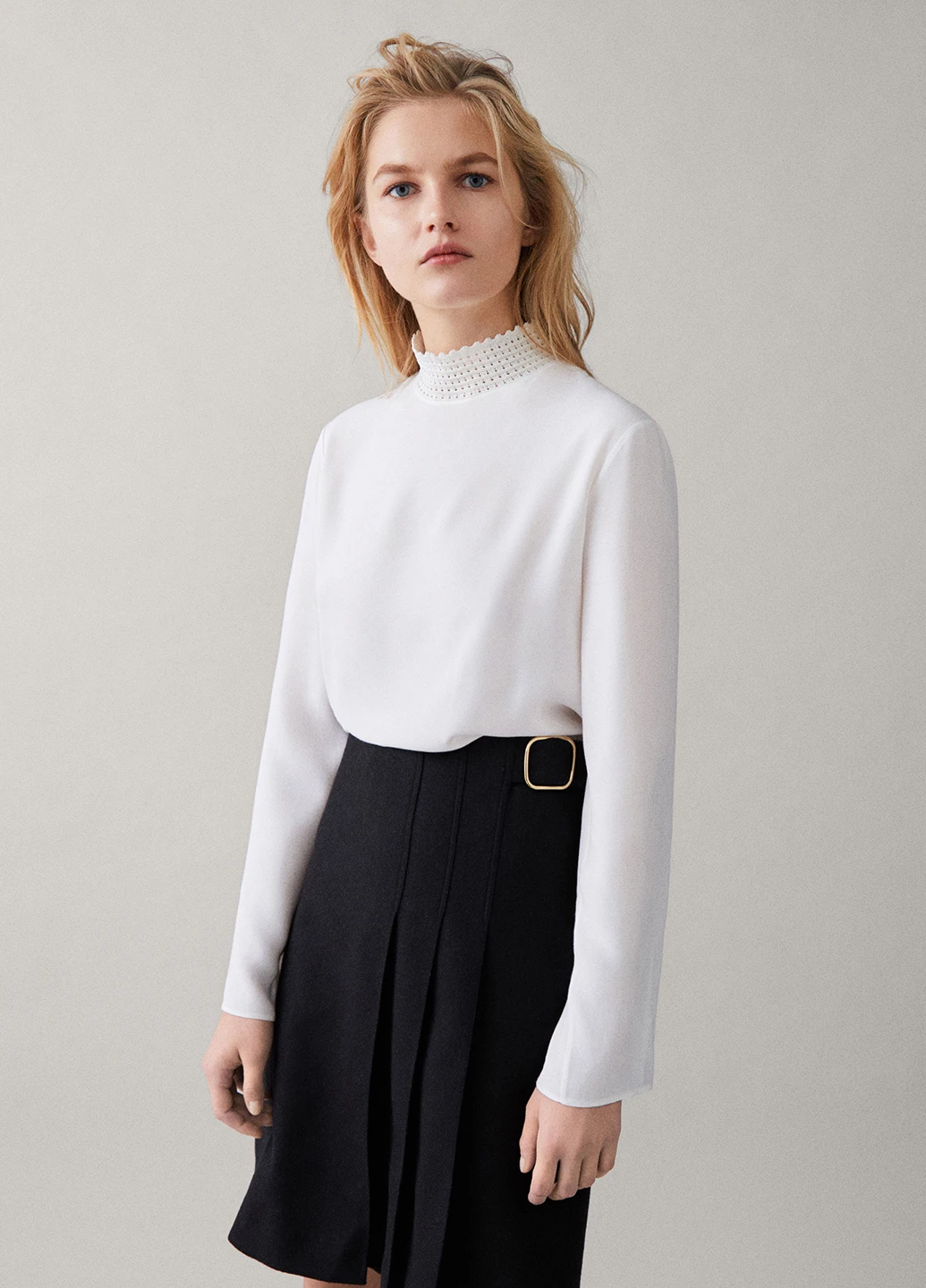 Белая блуза Massimo Dutti