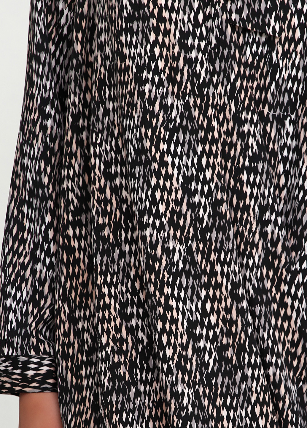 Черное кэжуал платье Sirup с геометрическим узором
