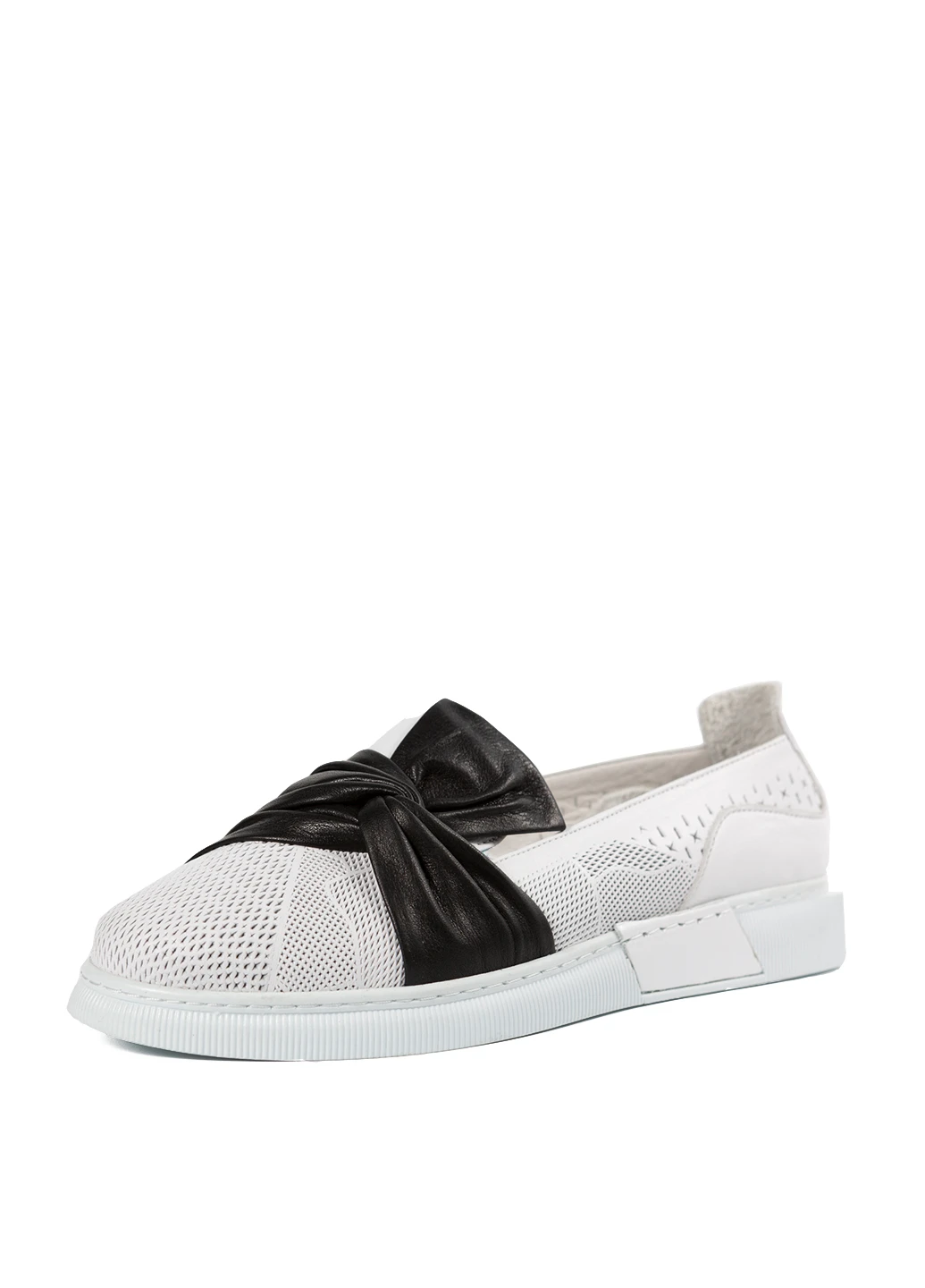 Белые мокасины Heya Shoes с перфорацией